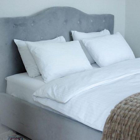 Slavutich Apartment #2 Kiev Dış mekan fotoğraf
